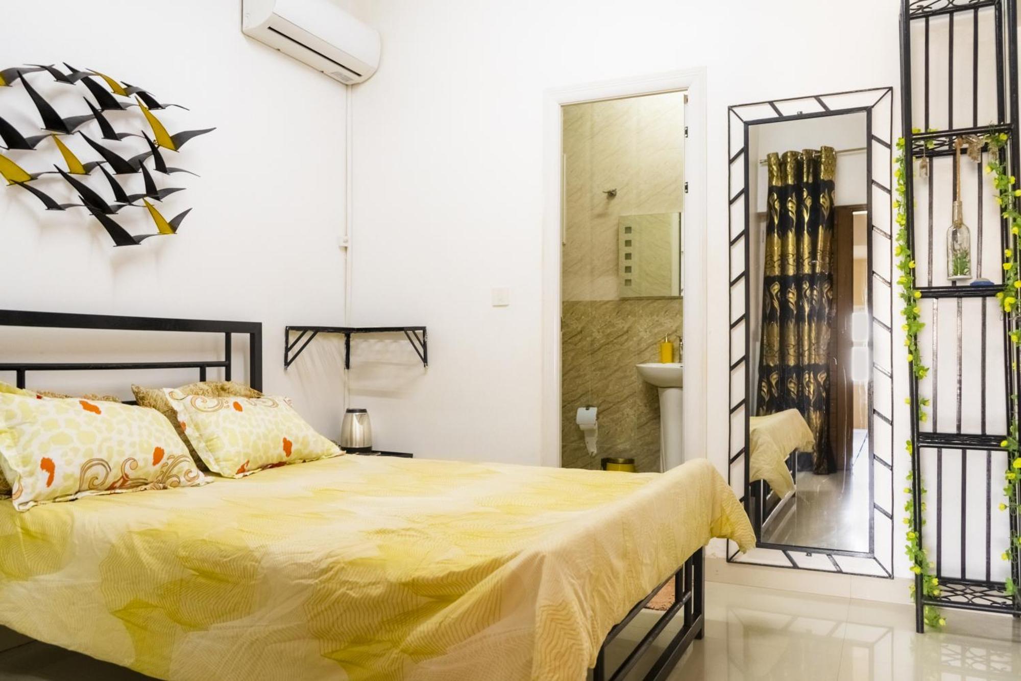 Chambres Meublees Avenue Cheikh Anta Diop Dakar Bagian luar foto