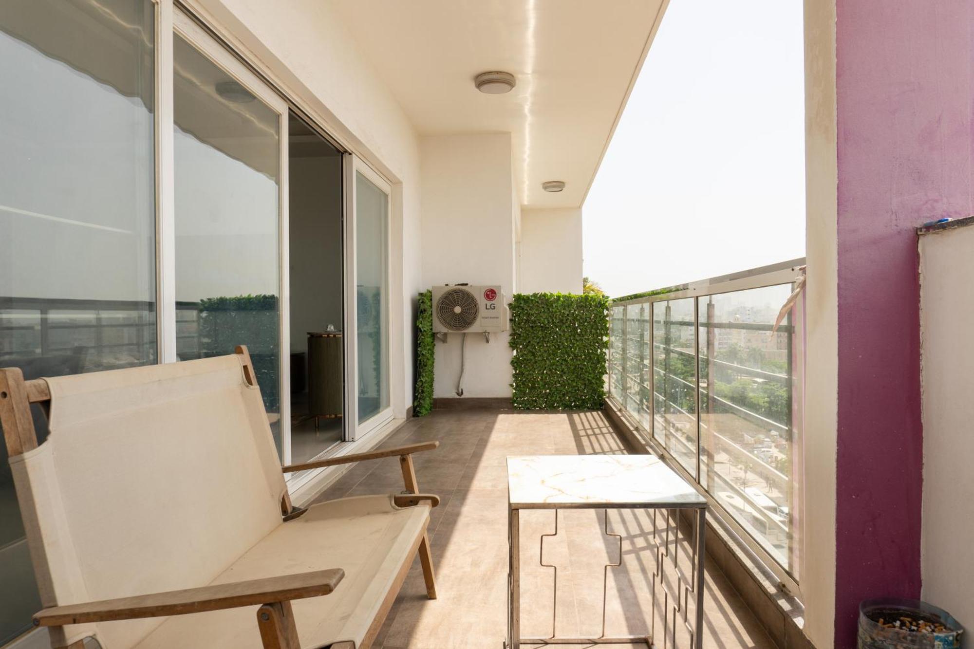 Chambres Meublees Avenue Cheikh Anta Diop Dakar Bagian luar foto
